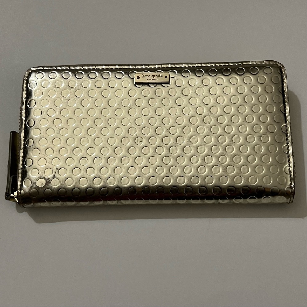 KATE SPADE New York Stacie Cobble Hill Metallic Gold Zip Around Wallet  7” x 4”